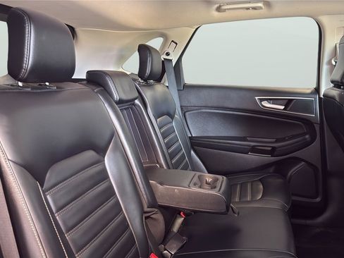 Used 2024 Ford Edge SEL AWD/4WD image 15