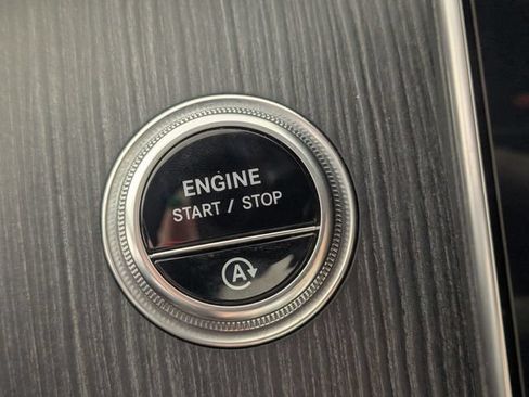 Used 2022 Mercedes-Benz C 300 Sedan image 21