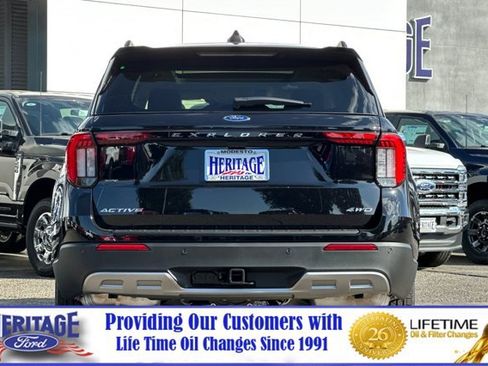 New 2025 Ford Explorer Active w/ Active Comfort Package image 5