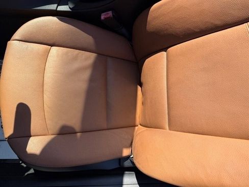 Used 2011 BMW 335i Convertible image 18