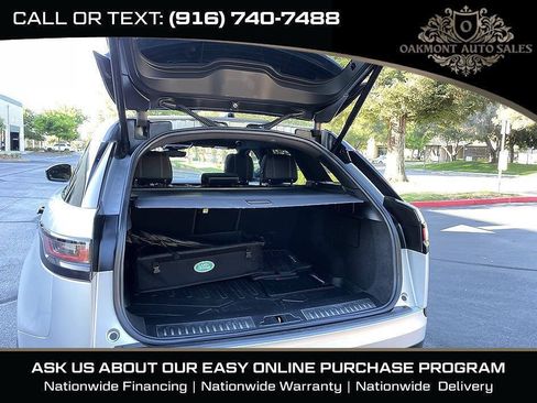 Used 2018 Land Rover Range Rover Velar R-Dynamic SE AWD/4WD image 20