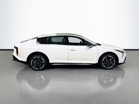 New 2026 Kia K4 GT-Line w/ GT-Line Sunroof Package image 8