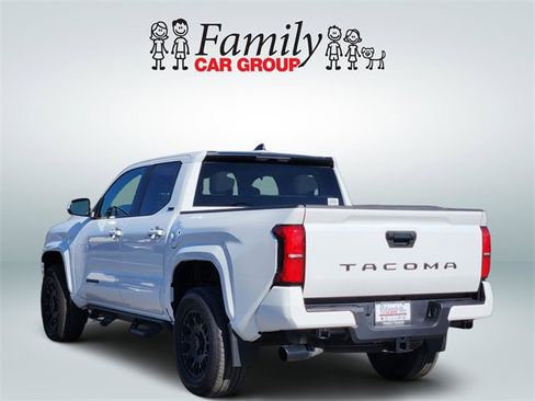 Certified 2024 Toyota Tacoma SR5 image 3