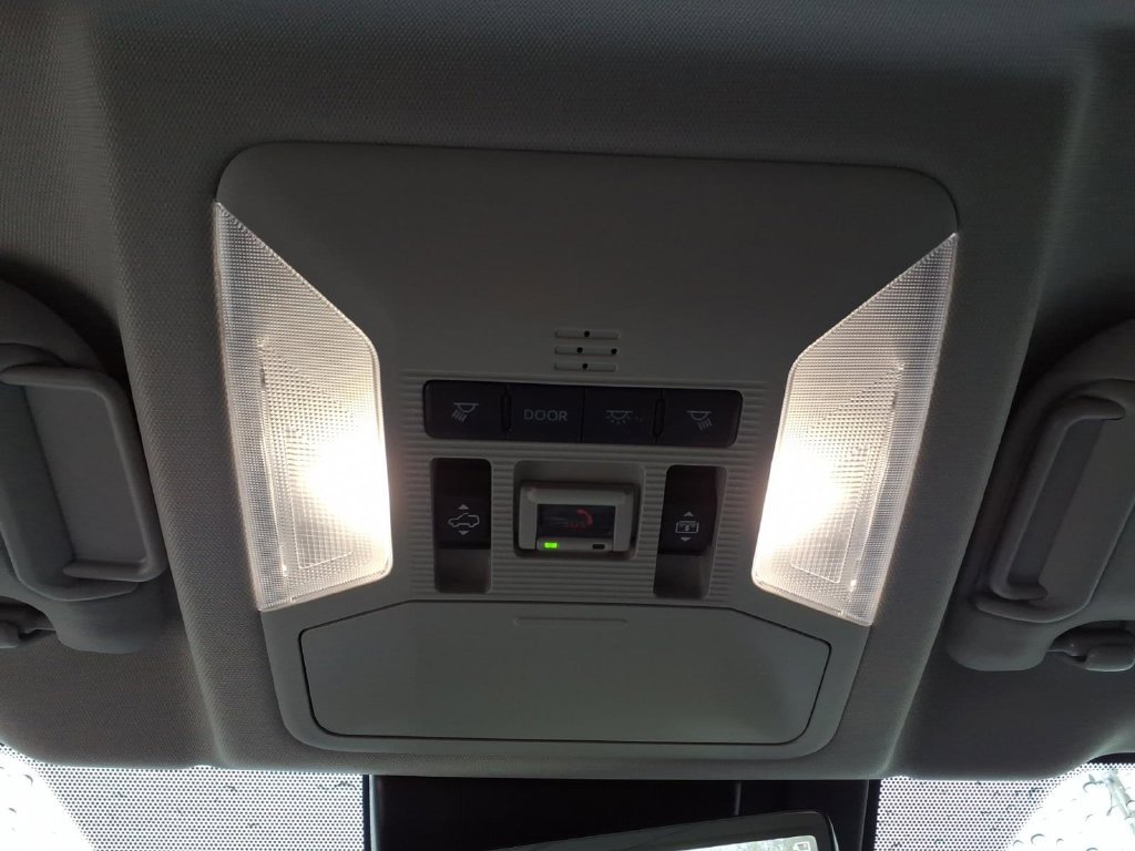 Used 2023 Toyota RAV4 Limited AWD/4WD image 22