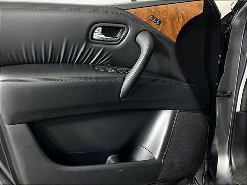 Certified 2024 Nissan Armada SL w/ Captain's Chairs Package AWD/4WD image 20