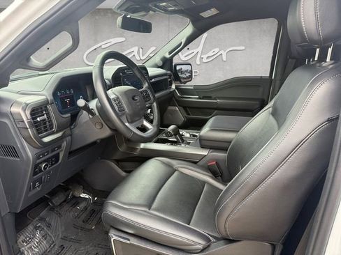 Used 2024 Ford F150 Lariat image 19