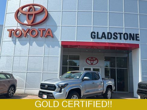 Certified 2025 Toyota Tacoma SR5 RWD image 1