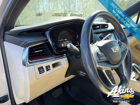 Used 2017 Cadillac XT5 Luxury w/ Driver Awareness Package image 15