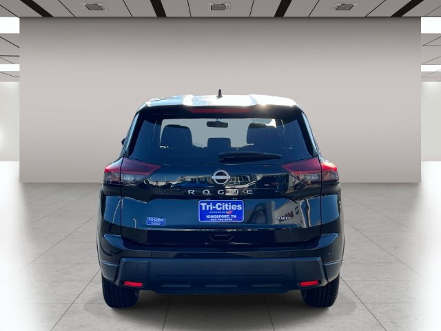 Used 2024 Nissan Rogue S AWD/4WD image 4
