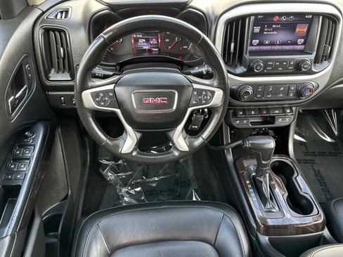 Used 2015 GMC Canyon SLT w/ Driver Alert Package image 16