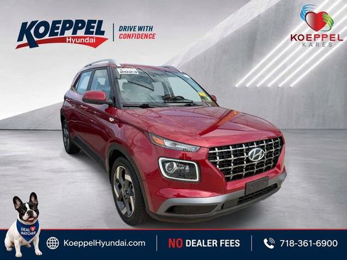 Certified 2023 Hyundai Venue Limited w/ Cargo Package FWD image 1