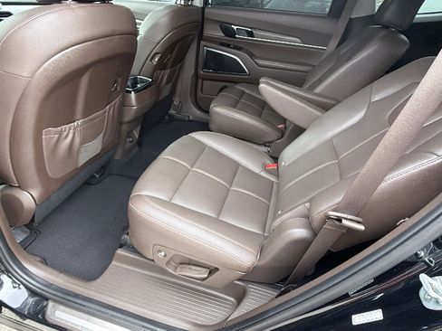Used 2022 Kia Telluride SX w/ Towing Package FWD image 25