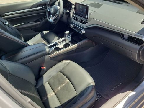 Used 2024 Nissan Altima 2.5 SR image 24