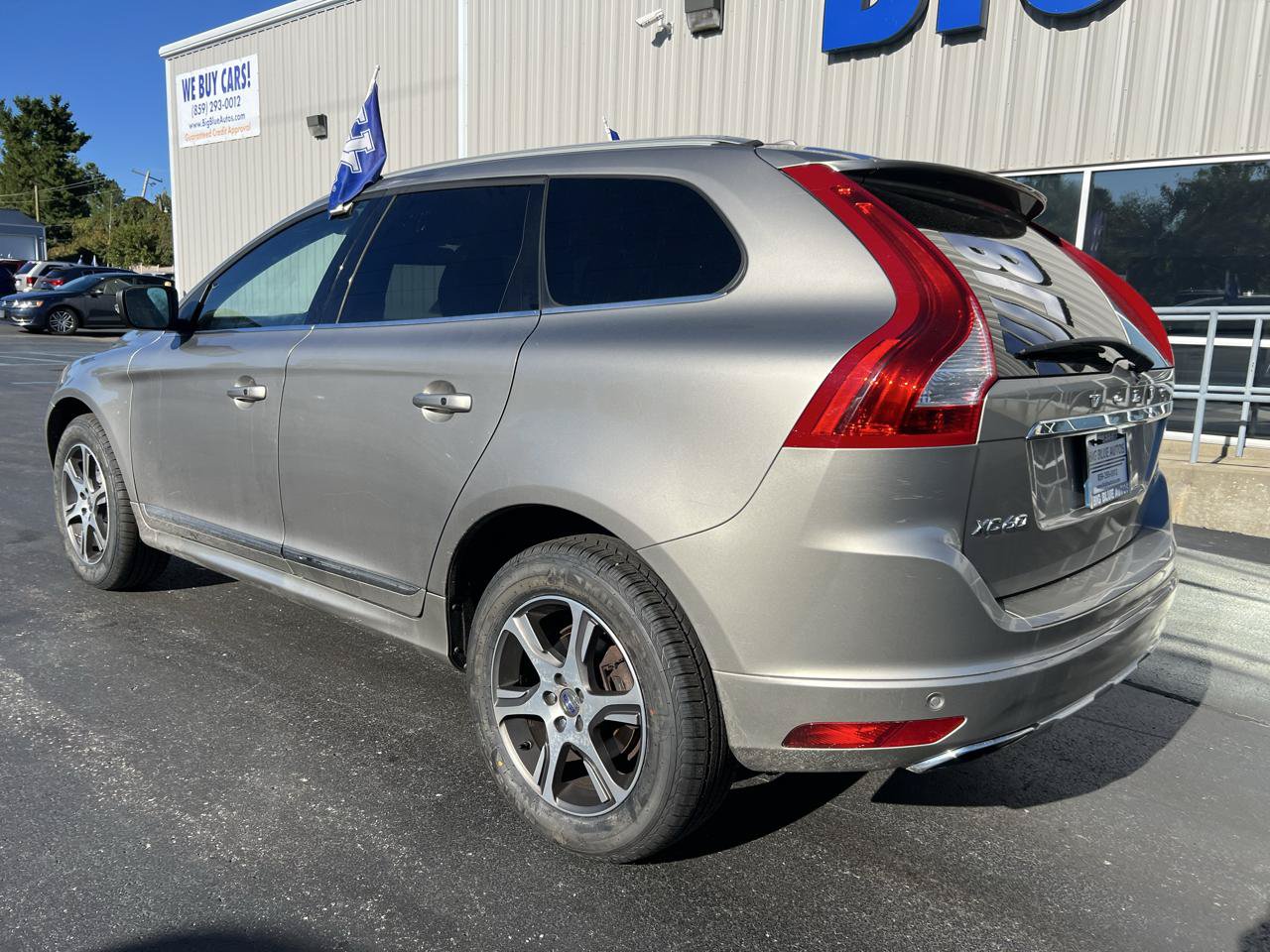 Used 2015 Volvo XC60 T6 Premier Plus AWD/4WD image 3