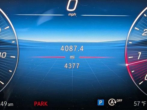 Certified 2025 Mercedes-Benz GLC 300 image 11