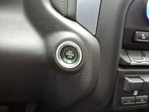 Used 2022 GMC Sierra 1500 SLT w/ SLT Premium Package image 36