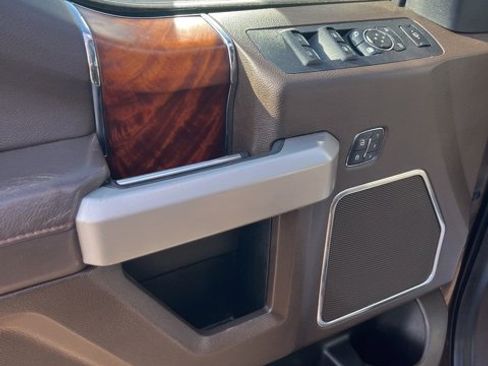 Used 2017 Ford F250 King Ranch w/ King Ranch Ultimate Package image 7