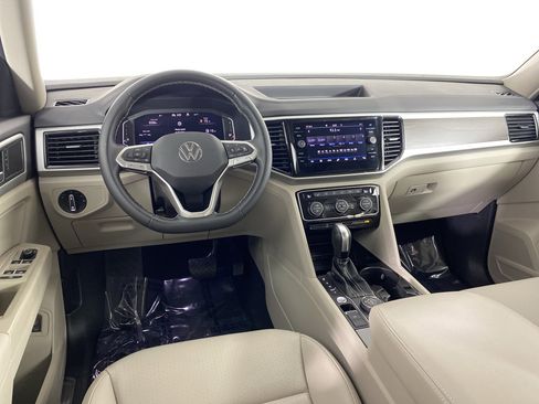 Used 2023 Volkswagen Atlas SE AWD/4WD image 18