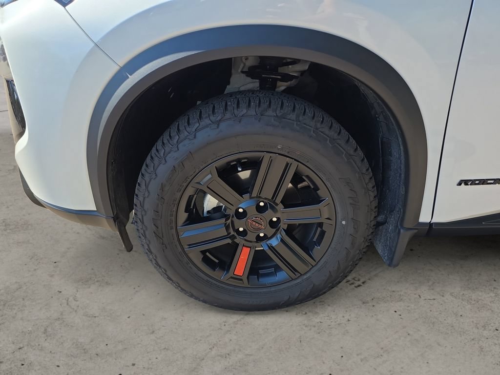 Used 2026 Nissan Rogue SV w/ Rock Creek Premium Package AWD/4WD image 9