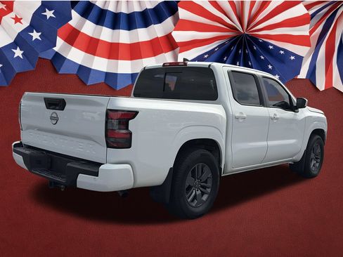 Certified 2025 Nissan Frontier SV w/ SV Convenience Package RWD image 5