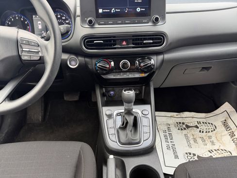 Used 2023 Hyundai Kona SEL image 13
