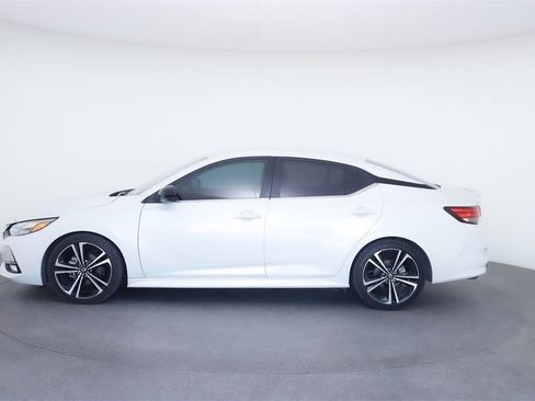 Used 2020 Nissan Sentra SR w/ Electronics Package image 2