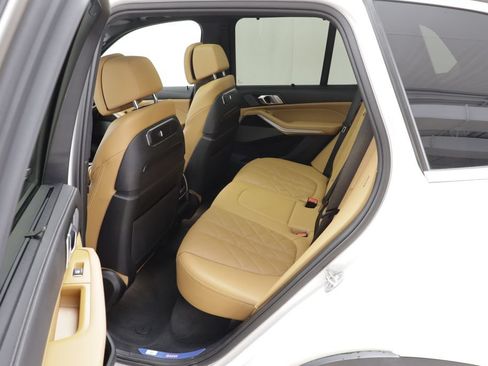 Used 2024 BMW X5 xDrive40i w/ Executive Package AWD/4WD image 15