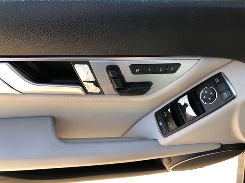 Used 2013 Mercedes-Benz C 250 Sedan image 34