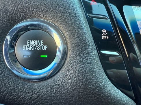 Used 2016 Cadillac XTS Luxury image 23