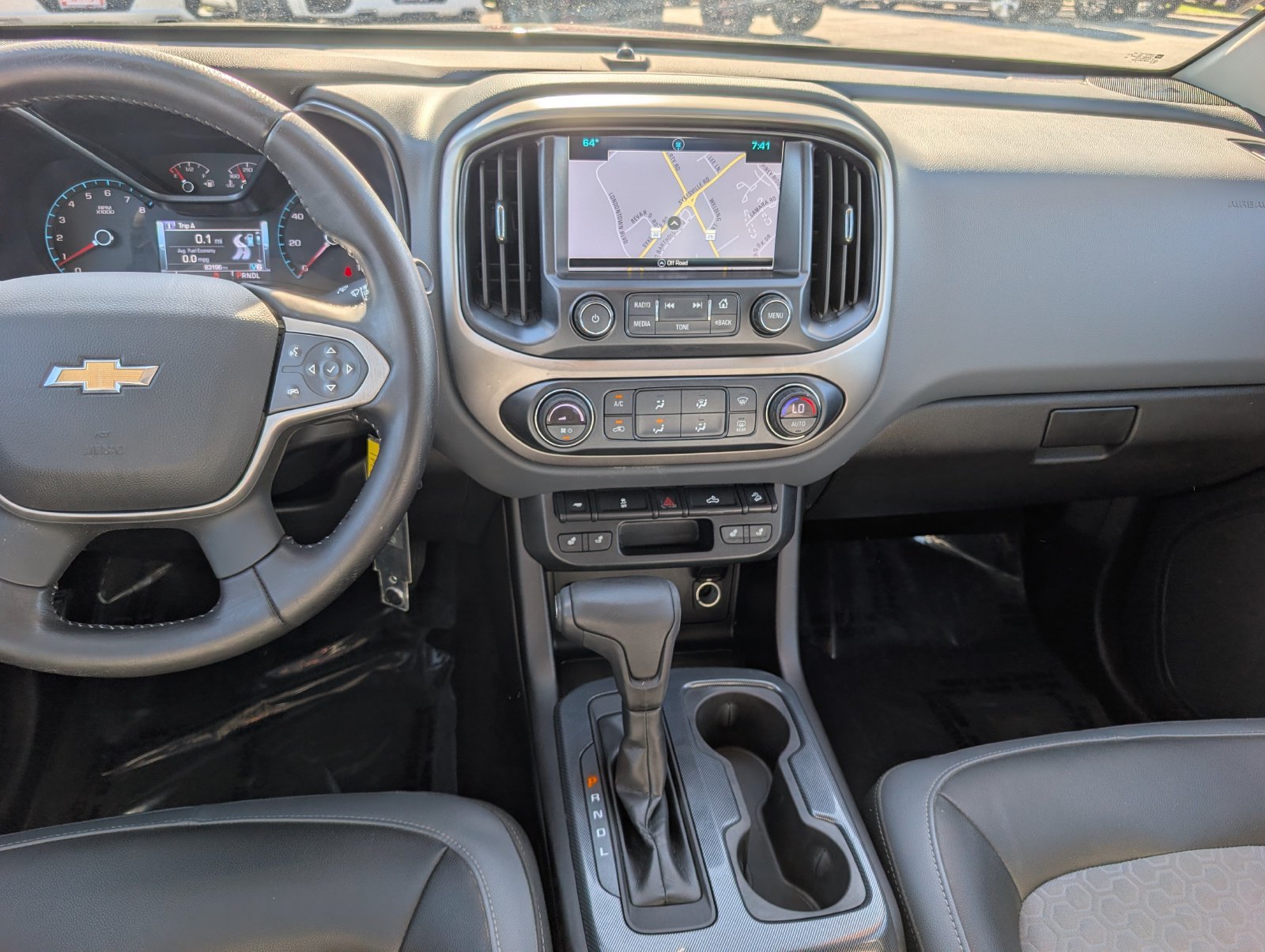 Used 2018 Chevrolet Colorado Z71 AWD/4WD image 19