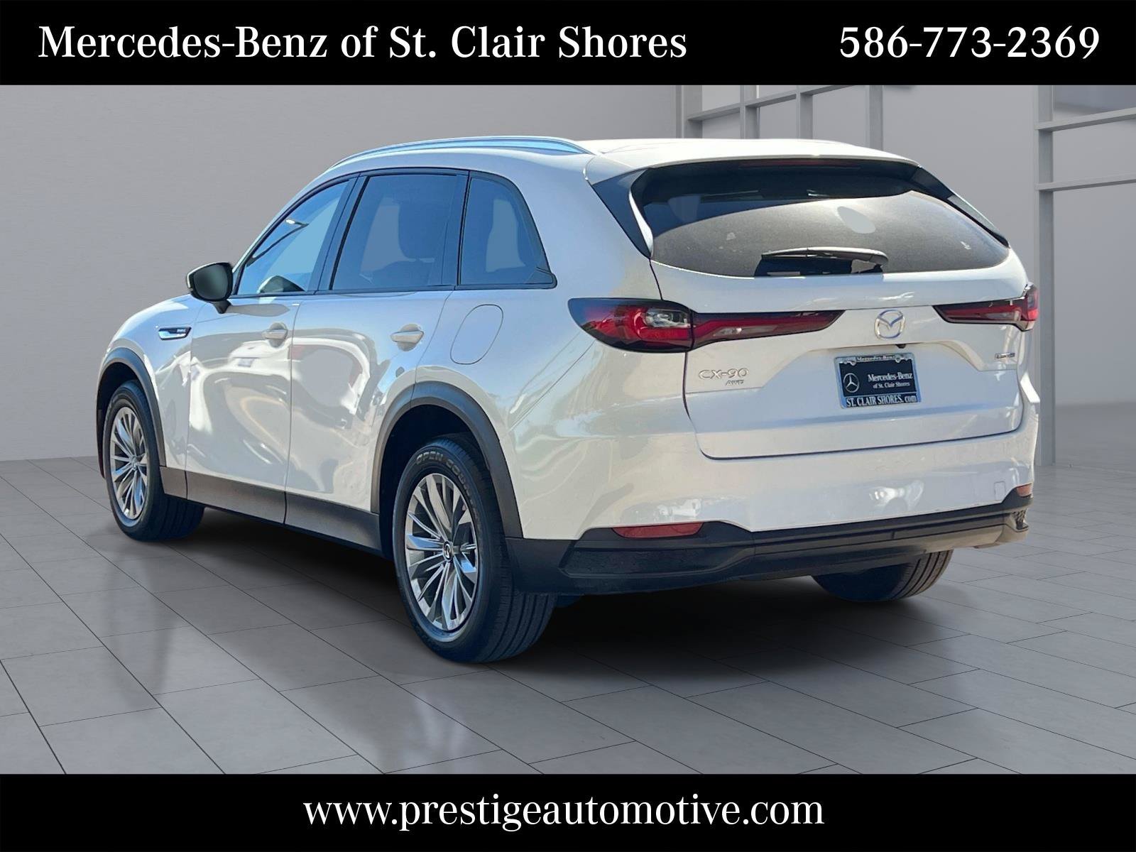 Used 2024 MAZDA CX-90 Plug-In Hybrid w/ Preferred AWD/4WD image 3