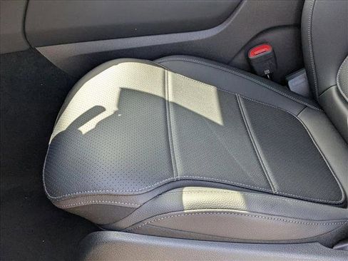 New 2026 Mercedes-Benz GLC 300 4MATIC image 4