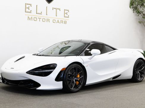 Used 2019 McLaren 720S Luxury RWD image 1