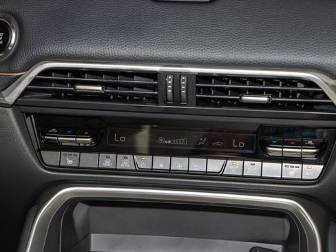 Used 2025 MAZDA CX-90 3.3 Turbo w/ Preferred Package image 24