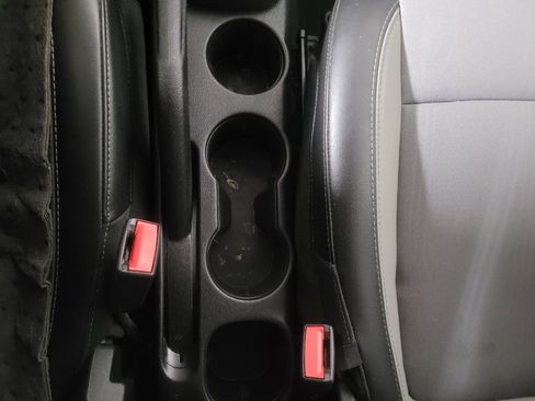 Used 2016 Chevrolet Trax LT w/ LT Convenience Package image 26