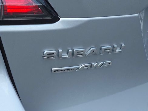 Used 2025 Subaru Outback Premium AWD/4WD image 12