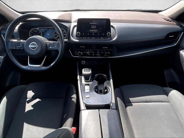 Used 2023 Nissan Rogue S FWD image 12