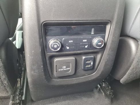 Used 2018 Buick Enclave Premium AWD/4WD image 17
