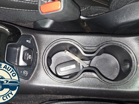 Used 2019 Jeep Compass Limited image 19