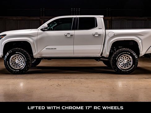 Used 2026 Toyota Tacoma SR5 image 5