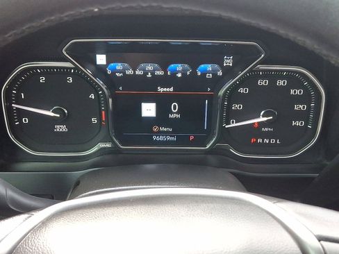 Certified 2022 GMC Sierra 2500 Denali w/ Denali Black Diamond Edition image 13