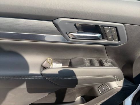 New 2027 GMC Terrain Elevation w/ Elevation Premium Package AWD/4WD image 17