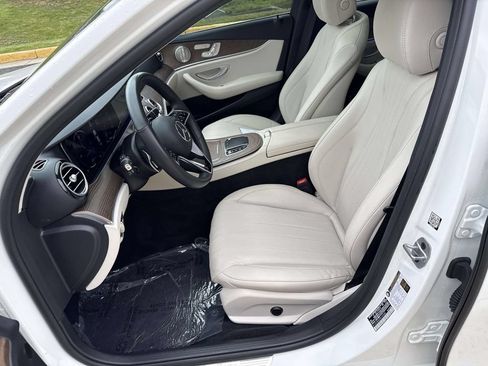 Used 2023 Mercedes-Benz E 350 4MATIC Sedan image 6