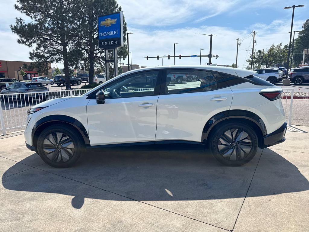 Used 2024 Nissan Ariya AWD image 2