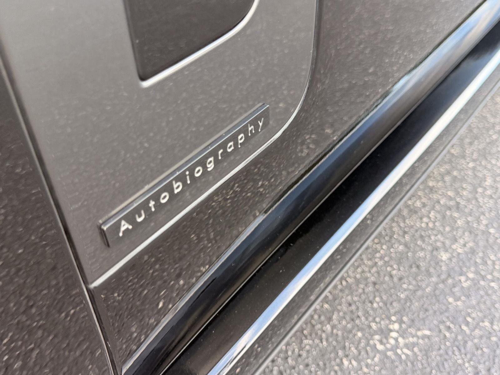Used 2024 Land Rover Range Rover Long Wheelbase Autobiography AWD/4WD image 3