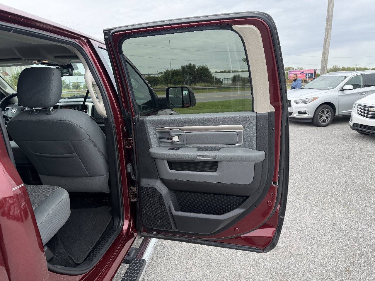 Used 2016 RAM 2500 Big Horn AWD/4WD image 25