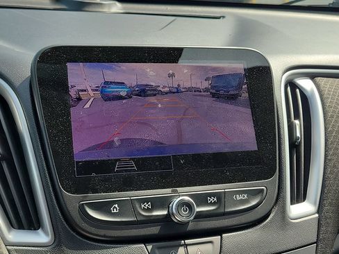 Used 2023 Chevrolet Malibu LT FWD image 21