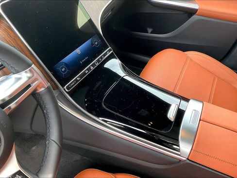 Used 2026 Mercedes-Benz GLC 300 4MATIC image 12