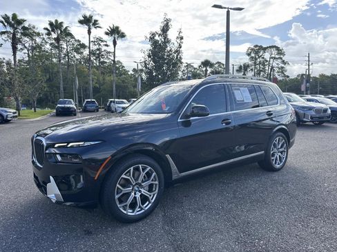 Used 2023 BMW X7 xDrive40i w/ Executive Package image 6