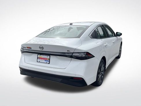 New 2026 Nissan Sentra SL w/ Floor Mat Package FWD image 5